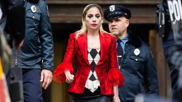 Harley Quinn rolüyle filme dahil olan Lady Gaga, geçtiğimiz gün Joker 2 setinde görüntülendi.