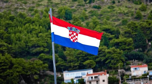 Hırvatistan bayrağı kullanımı