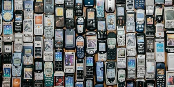 Tuşlu telefonlar Türkiye'de yeniden rağbette