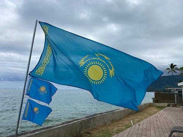Kazakistan bayrağı anlamı