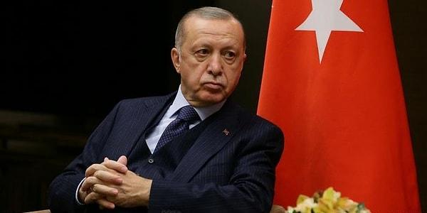 Erdoğan'ın açıklamalarından biri de uzun yıllardır tartışılan mülteci konusuna yönelik oldu. Cumhurbaşkanı, "Ağırlıklı Suriye'den olmak üzere göç konusunda daha hassas davranacağız" dedi.