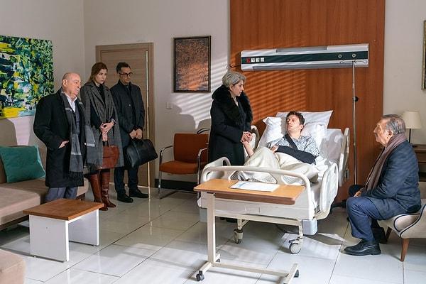 Bir yandan Sedat'ın hastaneye kaldırılması ile Nalan da yanına gelir. Herkes Sedat'ın yanında olmaya başlamıştır.
