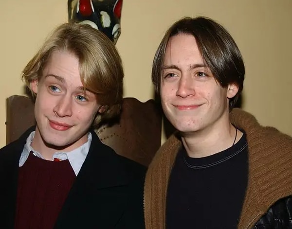 В интервью для журнала Esquire звезда «Наследия» поразмышлял о темных аспектах детской славы и рассказал, как он ужасно переживал из-за того, что его брат Маколей Калкин так рано достиг успеха