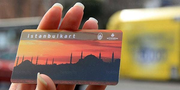 İstanbul'da yaşayan vatandaşların çoğu şehir içi ulaşım sırasında toplu taşıma da İstanbulkart kullanıyor.