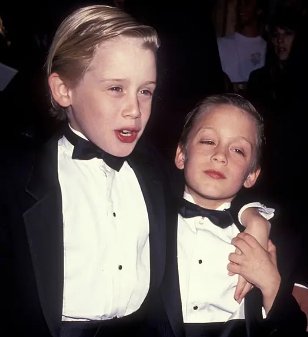 В интервью Киран был очень откровенен в том, как он относился к невероятной славе своего брата в 10 лет. «Бедный гребаный парень», — сказал он Esquire