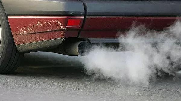 Amerika Birleşik Devletleri Enerji Bakanlığı, yeni model arabaları 30 saniyeden fazla ısıtmanın hem zaman hem de yakıt kaybı olduğunu açıkladı.