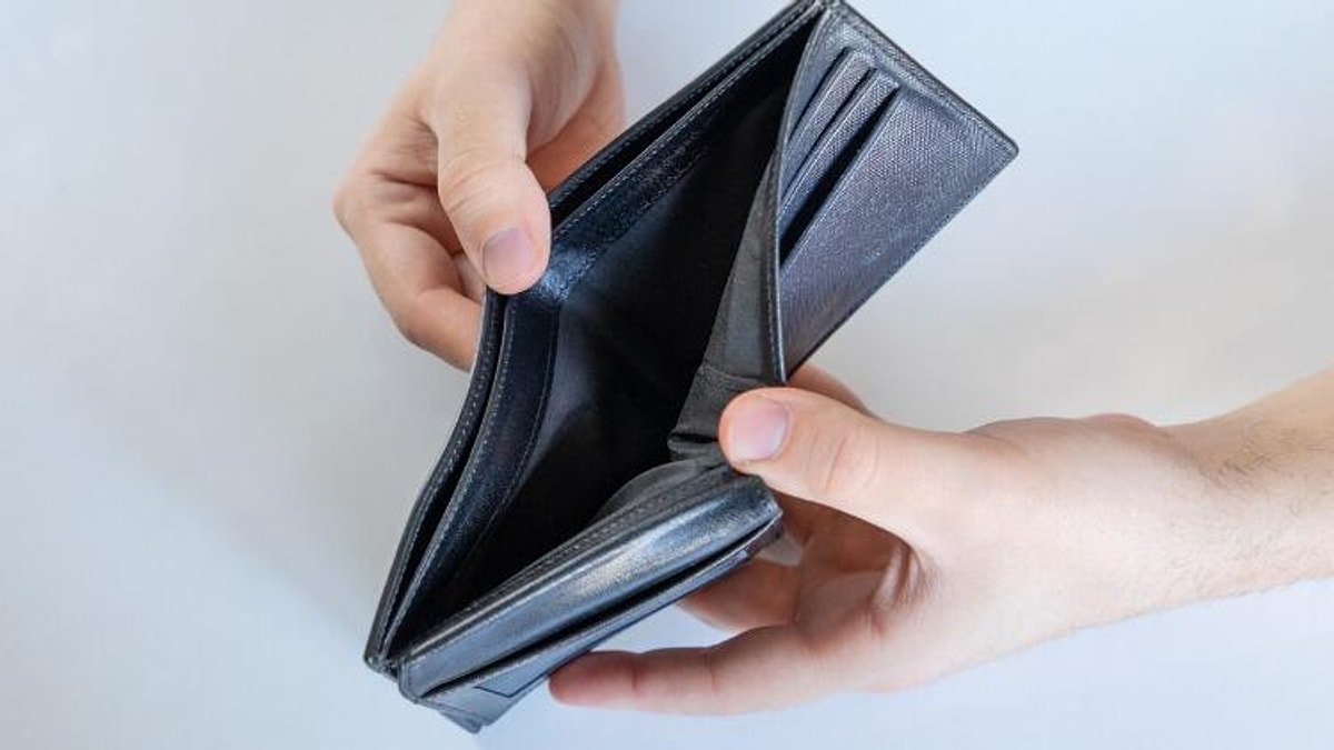 Empty wallet