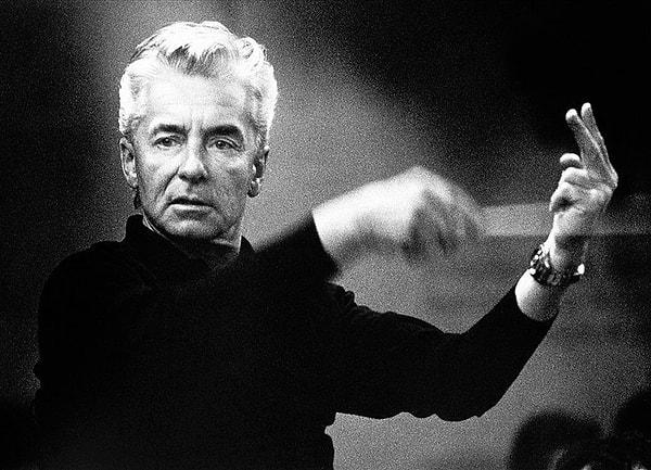 Müziğe geri döndükten sonra gerek solo gerekse ikili olarak birçok ödül alan Pekinel'ler 1984'te Herbert von Karajan tarafından keşfedilir ve o günden beridir gerek Türkiye gerekse dünyada konserlerine devam ederler.