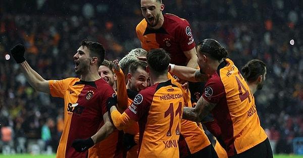 Bu akşamki maçla birlikte Adana Demirspor ve Galatasaray yeşil sahada 38. kez karşı karşıya gelecek. Bugüne kadar gerçekleşen 37 maçta sarı kırmızılı takımın 19, Adana Demirspor'un ise 9 galibiyeti bulunuyor.