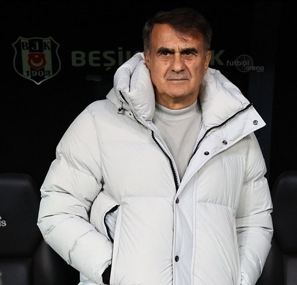 Beşiktaş'ın ilk 11'i: Mert, Onur, Tayyip, Colley, Masuaku, Gedson, Salih, Hadziahmetovic, Ghezzal, Cenk, Aboubakar.