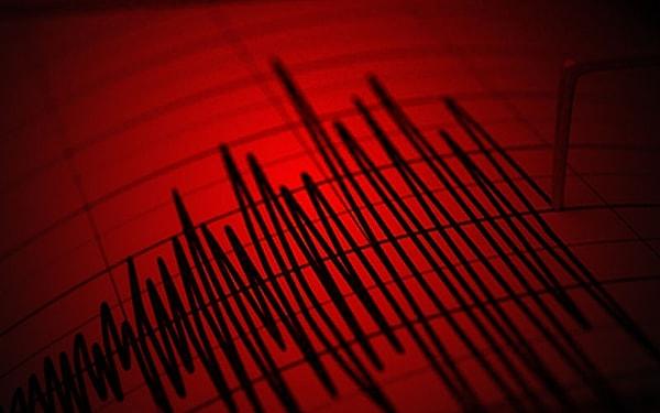 'Deprem mi oldu?' sorusu gündemin öne çıkan konularından biri oldu. AFAD ve Kandilli Rasathanesi yaşanan depremlerin verilerini duyurmaya devam ediyor.