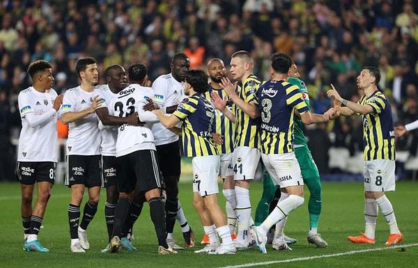 Spor Toto Süper Lig'de 27. haftası müthiş bir derbiye sahne oldu.