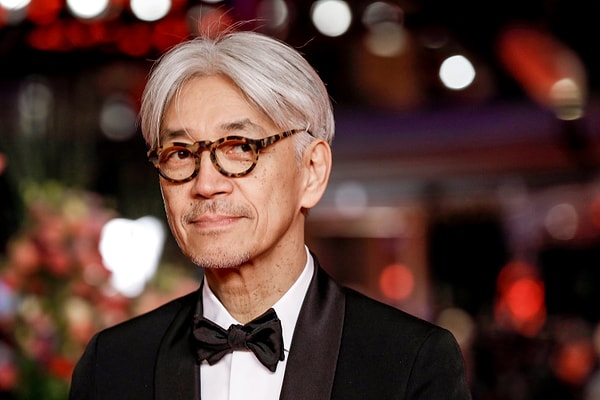 2014 yılında gırtlak kanseri teşhisi konulan ve 2021 yılından bu yana rektum kanseri tedavisi gören Oscar ödüllü Japon müzisyen ve besteci Sakamoto Ryuichi, 71 yaşında hayatını kaybetti.