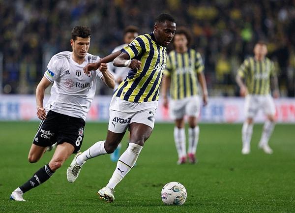 Derbinin ardından NutSpor’da yorumculuk yapan eski milli futbolcu Batuhan Karadeniz, Fenerbahçe'nin hafta içinde teknik direktörlük için Sergen Yalçın ile bir görüşme gerçekleştireceğini öne sürdü.