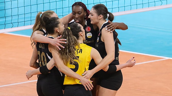 Vakıfbank ise çeyrek finalde İtalya temsilcisi Vero Volley ile karşı karşıya geldi.