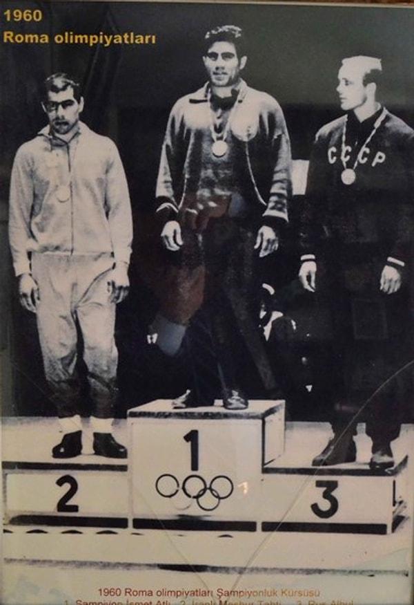 1961 yılında güreşi bırakıncaya kadar hayatını sadece güreş müsabakalarından elde ettiği ödüllerle kazanan Atlı'nın en önemli derecesi şüphesiz Roma Olimpiyatı şampiyonluğu olur. Yenilmez denilen İranlı Tahti'yi tuş eden Atlı, Roma'da 1. olur.