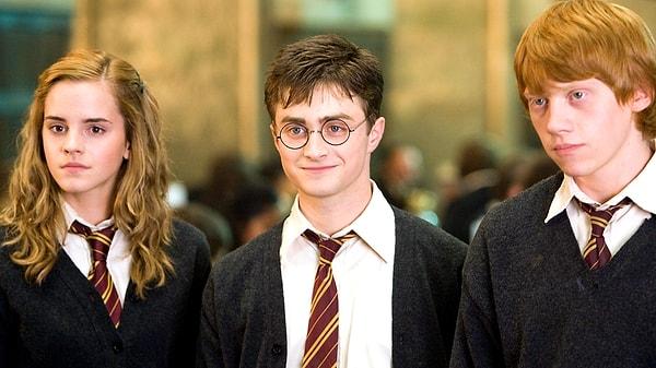 Tekrar tekrar izlediğimiz Harry Potter serisini bilmeyeniniz yoktur.