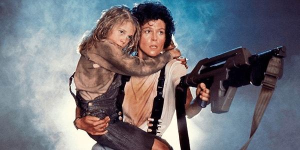 18. Aliens'ta Ellen Ripley rolünde Sigourney Weaver