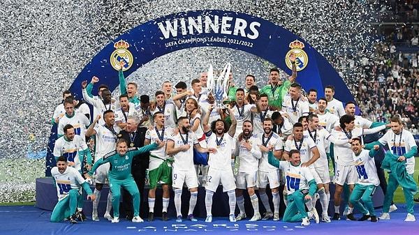 Kulüp tarihinde 14. kez Şampiyonlar Ligi kupasını müzesine götüren Real Madrid, 33 milyon 709 bin avroyla 2021-2022 sezonunda UEFA'dan en çok gelir elde eden takım oldu.
