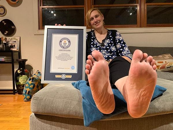 Houston yerlisi Tanya Herbert, ayakları sayesinde Guinness Dünya Rekorunu kırdıktan sonra dikkatleri üzerine çekmeye başladı.