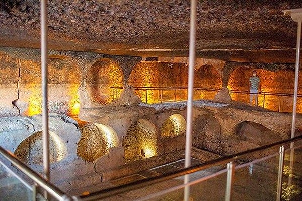 The Great Gallery Tomb with its stunning beauty