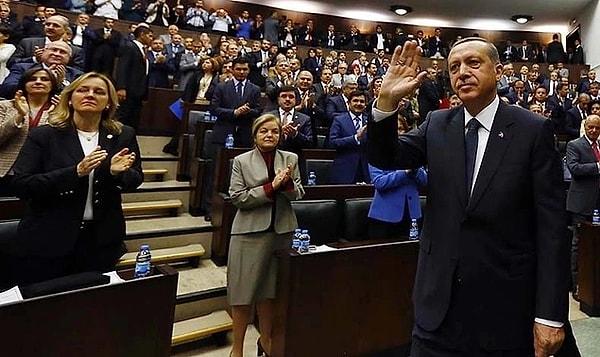 AK Parti’de 14 Mayıs'taki seçimlere doğru gidilirken milletvekili listeleri büyük ölçüde tamam. Cumhurbaşkanı Recep Tayyip Erdoğan'ın Meclis’teki oturumlara katılmadıkları için çıkıştığı vekillerin üzerine ise çizdiği konuşuluyor.