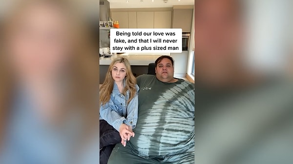 Пообщавшись с Джорджем некоторое время в интернете, Сиенна дала ему понять, что испытывает к нему чувства, а после они влюбились друг в друга и поженились