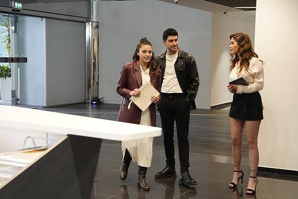 Show TV'nin Gold Film imzalı dizisi Kızılcık Şerbeti, her hafta cuma günü, saat 20:00'da izleyicilerle buluşuyor.