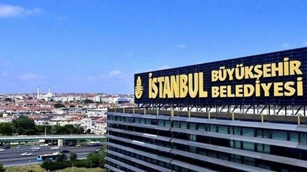 "3 yılı geçti, bu büyükşehir belediyesi İstanbul'a bir çivi dahi çakamadı" iddiasında bulunan Erdoğan, "Buna asıl dersi 2024'te İstanbul verecek. Şimdi 14 Mayıs'ta parlamento seçimlerinde bunlara dersi verecek" diye konuştu.