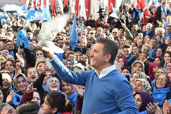 2004 sonrası DSP, daha ziyade yerel seçimlerde CHP'nin aday göstermediği isimleri aday göstererek ismini duyurdu. Mustafa Sarıgül, Yılmaz Büyükerşan gibi tanınmış yerel yöneticiler DSP çatısı altında seçimlere girdi.