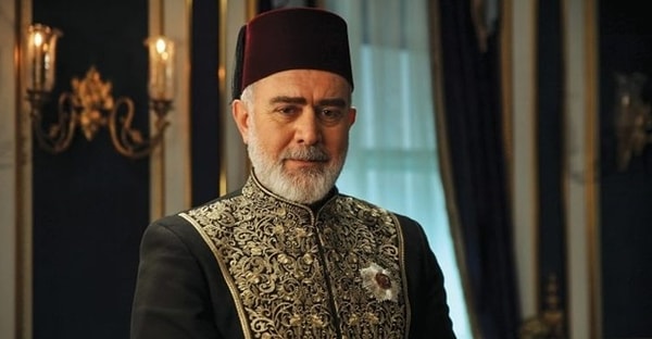 TRT 1'de yayınlanan Payitaht "Abdülhamid" dizisinde 5 sezon boyunca Tahsin Paşa karakterini canlandıran oyuncu Bahadır Yenişehirlioğlu, Ak Parti Manisa 1. sıradan milletvekili adayı oldu.