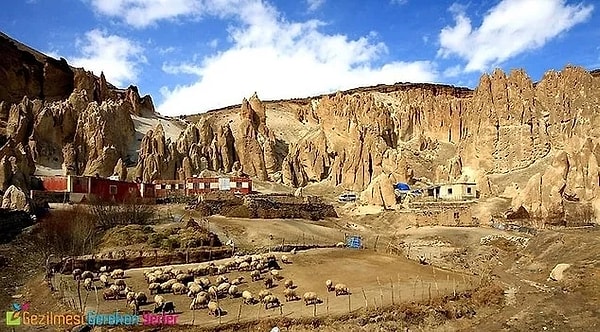 10. Vanadokya Fairy Chimneys - Van