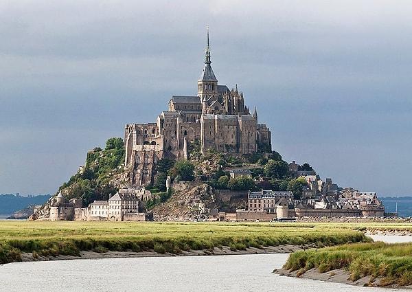 7. Mont Saint Michel Manastırı'nın bir zamanlar hapishane olarak kullanıldığını biliyor muydunuz?