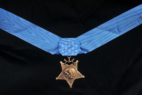 12. İlk onur madalyaları Amerikan İç Savaşı sırasında verilmeye başlandı.