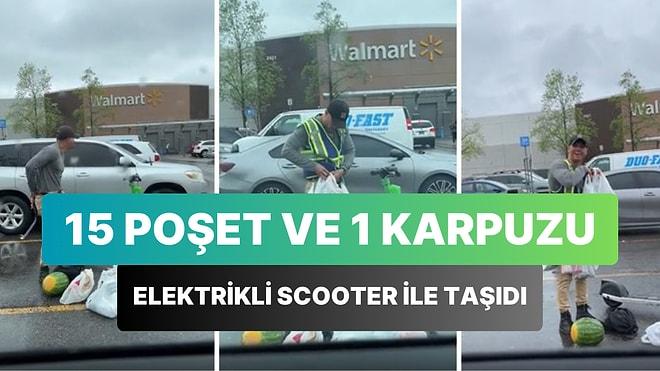 Zoru Görünce Sadece Türkler Mucit Olmuyormuş: 15 Market Poşetini ve 1 Adet Karpuzu Scooter ile Taşıyan Adam