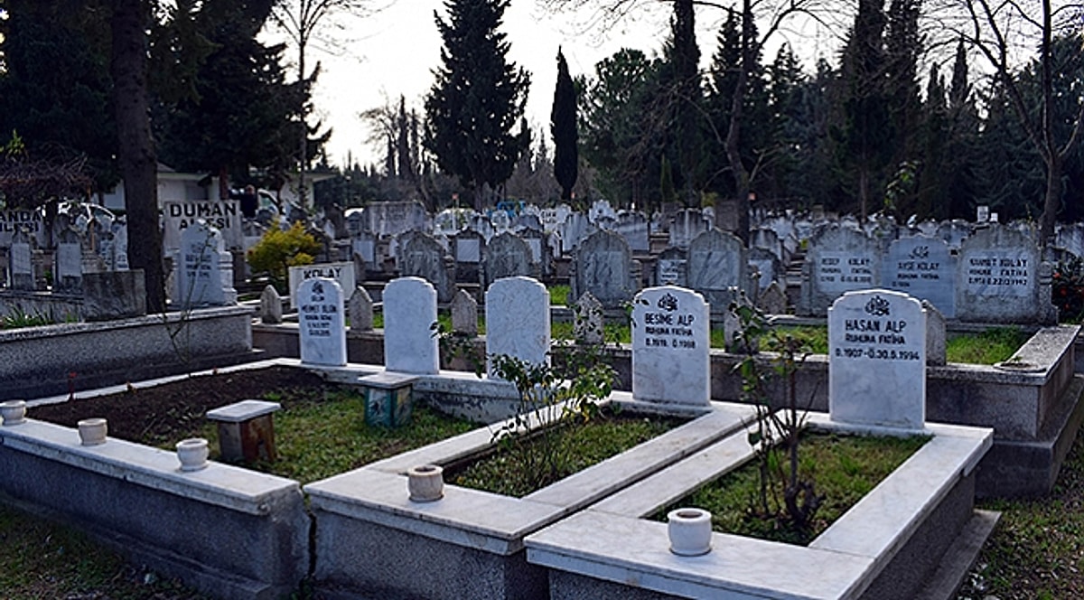 Rüyada Mezar Görmek Değişim İçin Geçmişle Yüzleşmeye Hazır Olun