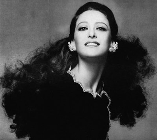 2. Кто изображен на этом фото?