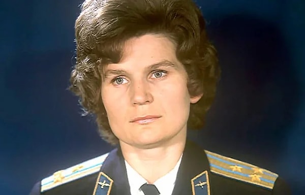 6. Сможете сказать, кто эта женщина?