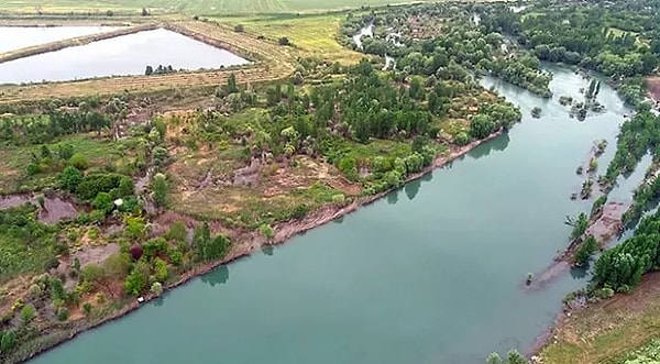 Tributaries and Flow of the Tigris River