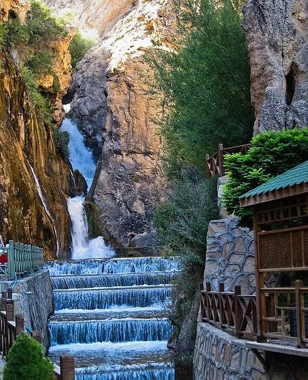 7. Darende Günpınar Waterfall