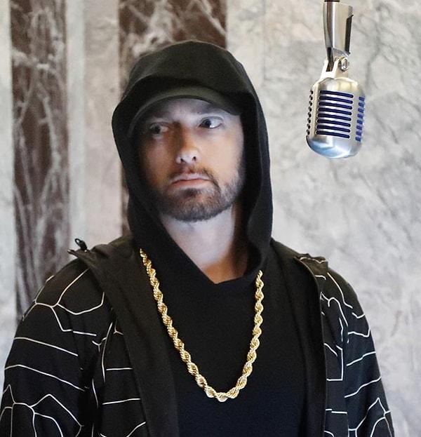 4. "'Eminem' ismi Marshall Matters'ın kısaltması olan M&M'den geliyormuş."
