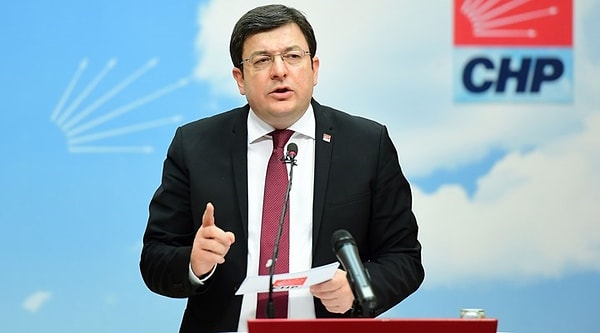 Öte yandan geçtiğimiz gün Çanakkale'de miting düzenleyen Kemal Kılıçdaroğlu, seçimi kazanması halinde kabinede Ahmet Akın ve Muharrem Erkek'e bakan olarak görev vermek istediğini söylemişti.