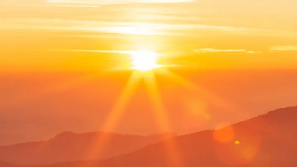 2. Какой из этих закатов вы бы хотели увидеть в компании друзей?