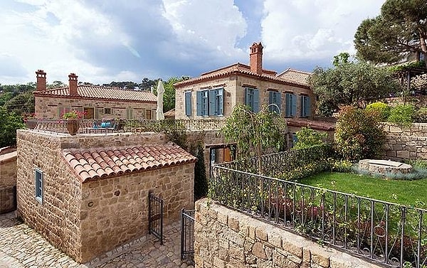 The village, which is home to about 400 people today, is protected as a protected area by the Ministry of Culture and Tourism. The village houses, which are examples of Turkish and Greek architecture, can be restored, but it is forbidden to build a new house.