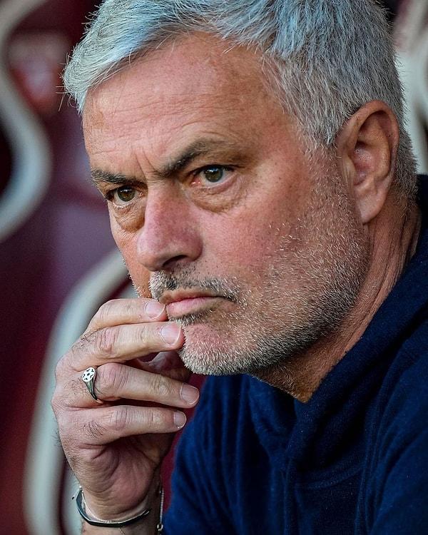 11. Jose Mourinho mütevazı Instagram hesabını takip etmemizi istiyor.