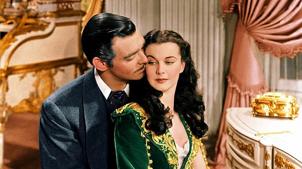 10. Кто является автором романа «Унесенные ветром»?