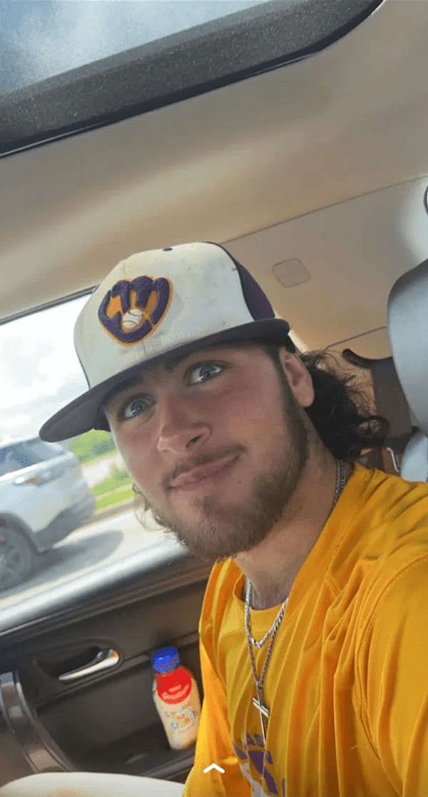 Сколько лет дадите этому парню?