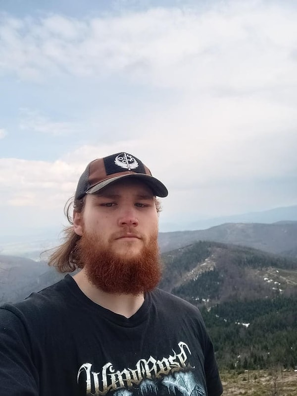 6. Сколько лет дадите этому парню?