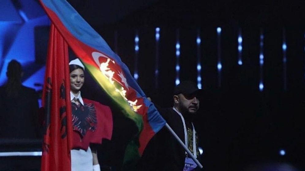Ermenistan'da Düzenlenen Avrupa Halter Şampiyonası'nda Azerbaycan Bayrağı Yakıldı