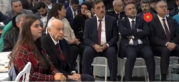 Erdoğan’ın konuşması sırasında Devlet Bahçeli’nin yorgun hali ise sosyal medyada gündem oldu.